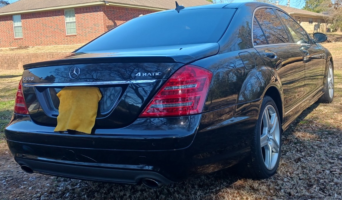 Mercedes Information 2007 Rare MERCEDES S550 DESIGNO (over $11,000 option) 155K miles - 5.5L V8 ENGINE, 7 SPEED AUTOMATIC TRANSMISSION 4MATI