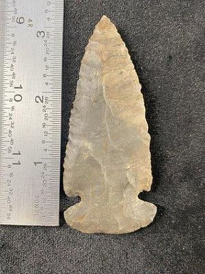 Dovetail Indian Artifact Arrowhead. KEY WORDS: INDIAN ARTIFACT ARTIFACTS ARROWHEAD ARROWHEADS 
