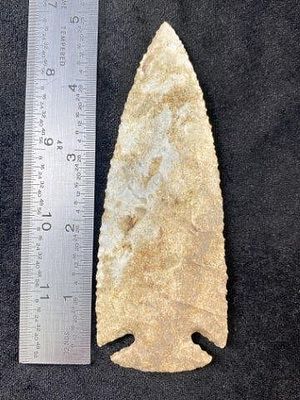Lost Lake Indian Artifact Arrowhead. KEY WORDS: INDIAN ARTIFACT ARTIFACTS ARROWHEAD ARROWHEADS 
