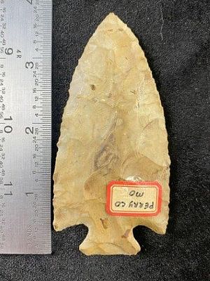 Lost Lake from Missouri Indian Artifact Arrowhead. KEY WORDS: INDIAN ARTIFACT ARTIFACTS 