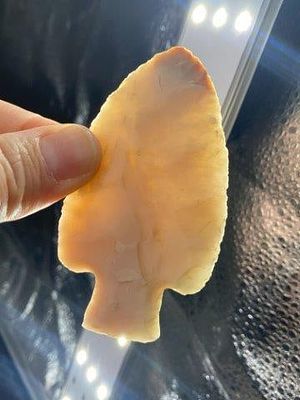 Hardinn Indian Artifact Arrowhead. KEY WORDS: INDIAN ARTIFACT ARTIFACTS ARROWHEAD ARROWHEADS 