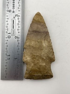 3" Scottsbluff Indian Artifact Arrowhead. KEY WORDS: INDIAN ARTIFACT ARTIFACTS ARROWHEAD 