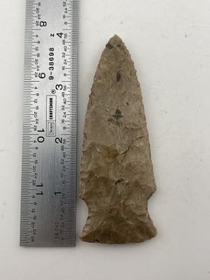 3 & 3/4" Hardin Indian Artifact Arrowhead. KEY WORDS: INDIAN ARTIFACT ARTIFACTS ARROWHEAD 