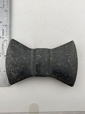 Bow-Tie Bannerstone Indian Artifact Arrowhead. KEY WORDS: INDIAN ARTIFACT ARTIFACTS ARROWHEAD 