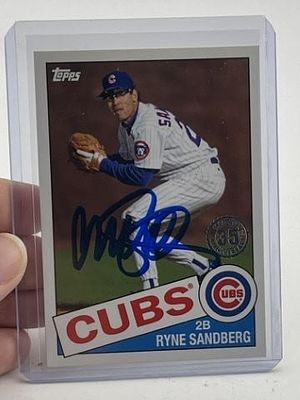 Ryne Sandberg Hand Signed Authentic Autograph. KEY WORDS: INDIAN ARTIFACT ARTIFACTS ARROWHEAD 