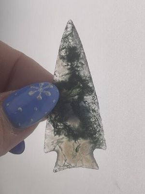 Arrow Point Indian Artifact Arrowhead. KEY WORDS: INDIAN ARTIFACT ARTIFACTS ARROWHEAD ARROWHEADS 