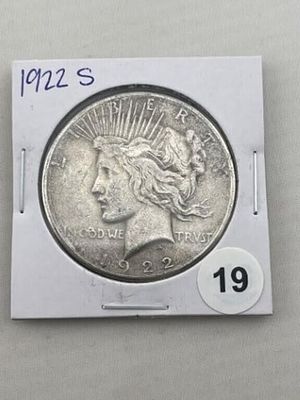 1922 S Peace Silver Dollar Coin. KEY WORDS: INDIAN ARTIFACT ARTIFACTS ARROWHEAD ARROWHEADS 