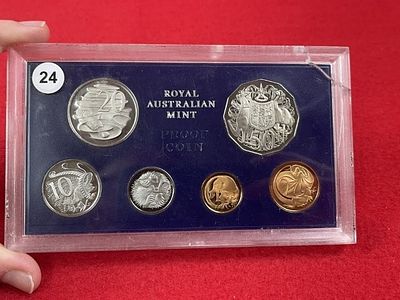 Royal Australlian Mint Proof Coin Set. KEY WORDS: INDIAN ARTIFACT ARTIFACTS ARROWHEAD ARROWHEADS 