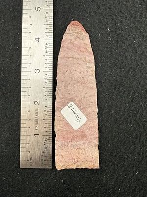 Scottsbluff from Illinois Indian Artifact Arrowhead. KEY WORDS: INDIAN ARTIFACT ARTIFACTS 