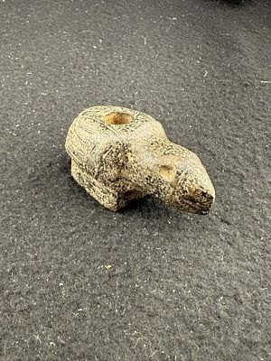 Bird Effigy Stone Pipe Indian Artifact Arrowhead. KEY WORDS: INDIAN ARTIFACT ARTIFACTS ARROWHEAD 