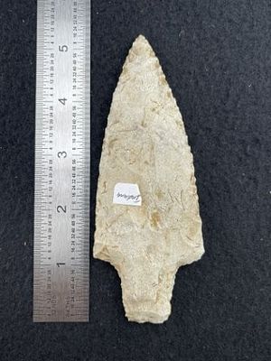 dickson Indian Artifact Arrowhead. KEY WORDS: INDIAN ARTIFACT ARTIFACTS ARROWHEAD ARROWHEADS 