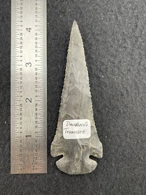 Dovetail Indian Artifact Arrowhead. KEY WORDS: INDIAN ARTIFACT ARTIFACTS ARROWHEAD ARROWHEADS 