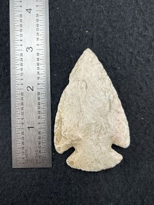 Snyders Indian Artifact Arrowhead. KEY WORDS: INDIAN ARTIFACT ARTIFACTS ARROWHEAD ARROWHEADS 