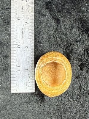 Chinese Jade Hongshan Figurine. KEY WORDS: INDIAN ARTIFACT ARTIFACTS ARROWHEAD ARROWHEADS NATIVE 