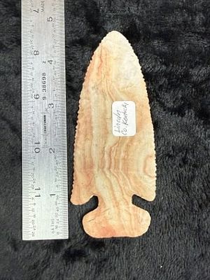 Thebes from Lincoln County Kentucky Indian Artifact Arrowhead. KEY WORDS: INDIAN ARTIFACT 