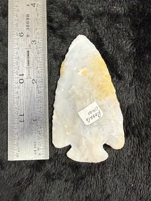 Lost Lake from Ross County, Ohio Indian Artifact Arrowhead. KEY WORDS: INDIAN ARTIFACT ARTIFACTS 