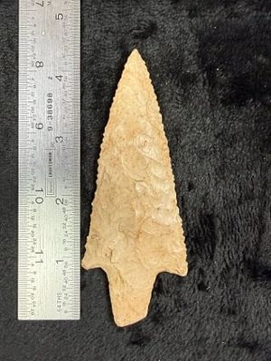Adena Indian Artifact Arrowhead. KEY WORDS: INDIAN ARTIFACT ARTIFACTS ARROWHEAD ARROWHEADS 