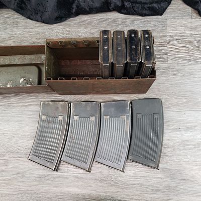 GERMAN MG13 MAGAZINE CAN w/ 8 MAGAZINES 7.920mm CALIBER. x8 7.920mm caliber magazines with 