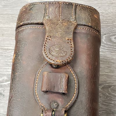 VINTAGE H.H. HEISER TWO-BARREL SET, TAKEDOWN, LEATHER CASE, CIRCA 1920s. L 36.5" x W 6.5" x D 5" 