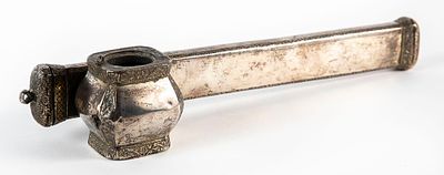 דיביט טורקית (עות'מאנית) עתיקה, מהמאה ה-19, עשויה כסף, חתומה פעמיים, פגם וחוסר, 
משקל כולל: 350 