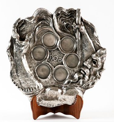 English Passover Seder plate, from the Elizabeth II period, according to the design by George 