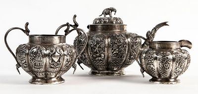 A set of three antique Indian (Kashmiri) silver utensils from the 19th century, unmarked, made 