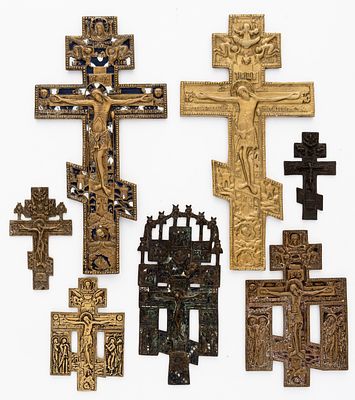 LOT OF 7 RUSSIAN METAL CROSSES. 19th c. 
from 13 x 7.5 cm to 37.5 x 19.3 cm, total weight: 3.3kg 