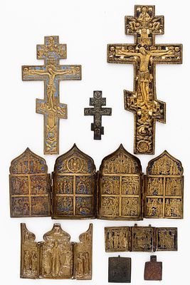 LOT OF 8 RUSSIAN METAL ICONS. 19th c. 
from 6 x 4 cm to 34.3 x 17 cm, total weight: 3.05 kg 