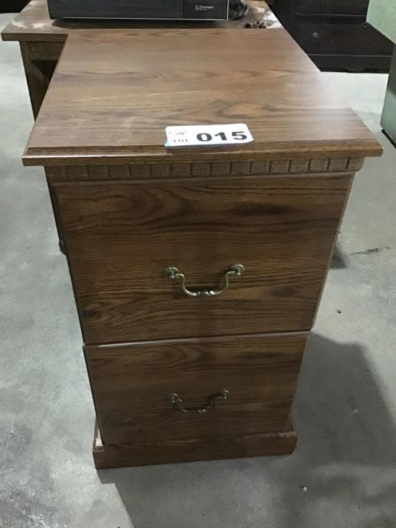 Lot 15: WOODEN 2 DRAWER FILING CABINET