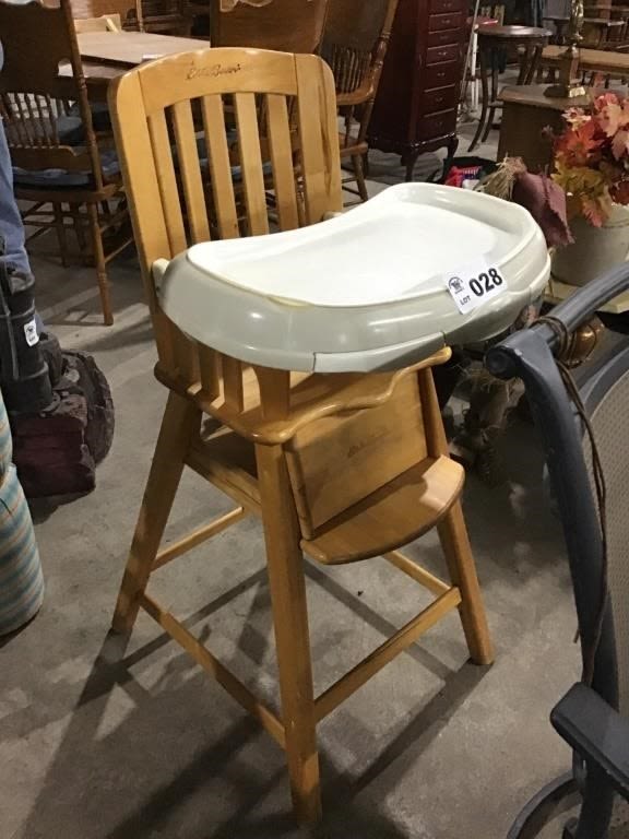 Lot 28: EDDIE BAUER HIGH CHAIR