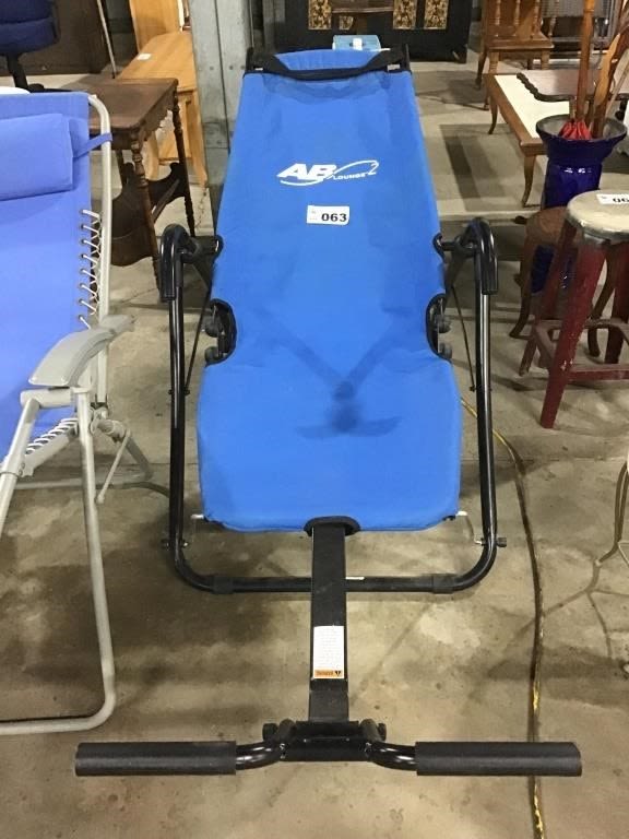 Lot 63: AB LOUNGE 2 CHAIR