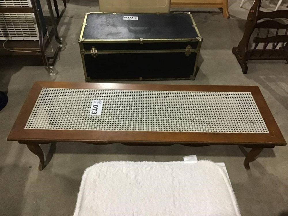 Lot 73: WICKER TOP COFFEE TABLE