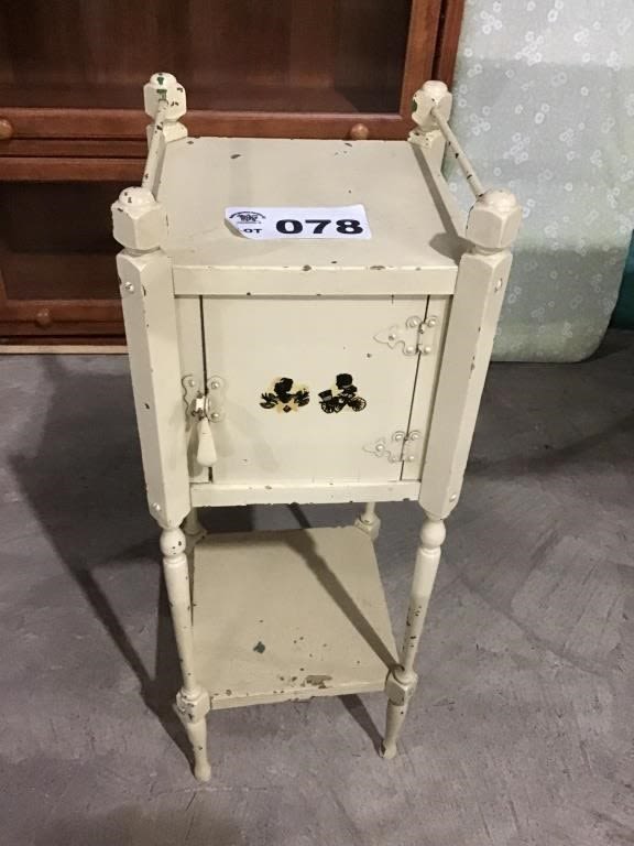 Lot 78: VINTAGE SMOKERS STAND