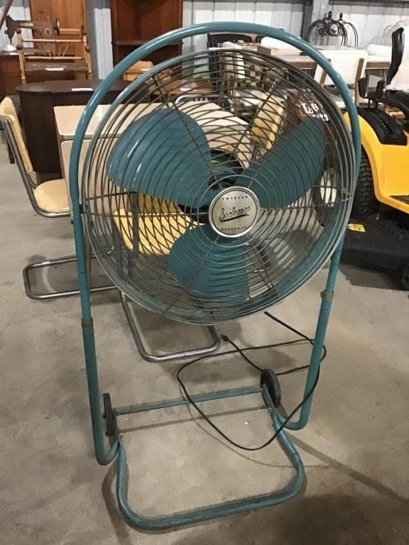 Lot 91: EMERSON FLOOR FAN