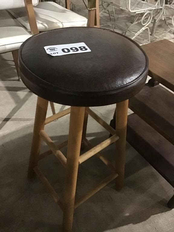Lot 98: PADDED STOOL