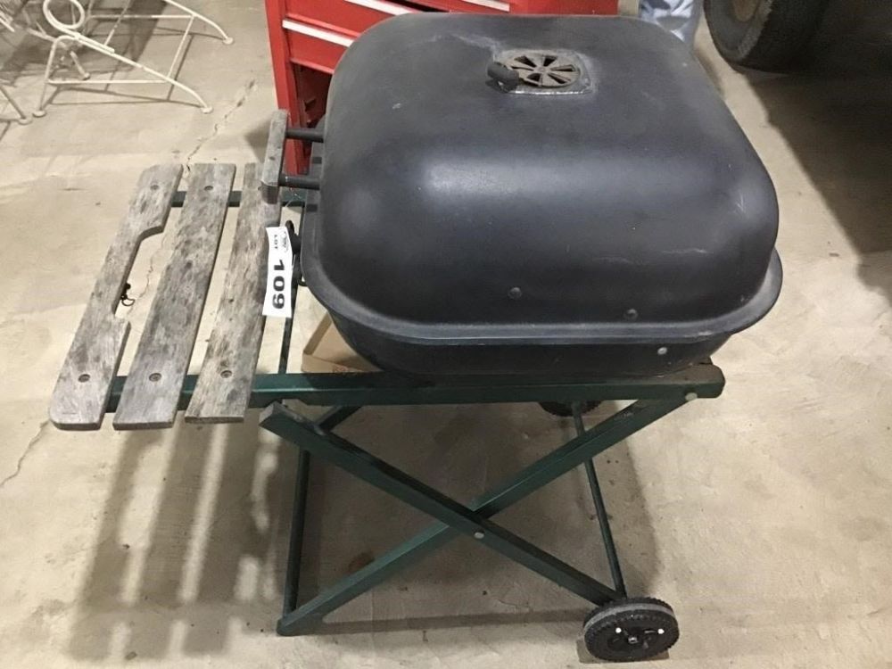 Lot 109: SUNBEAM BBQ GRILL