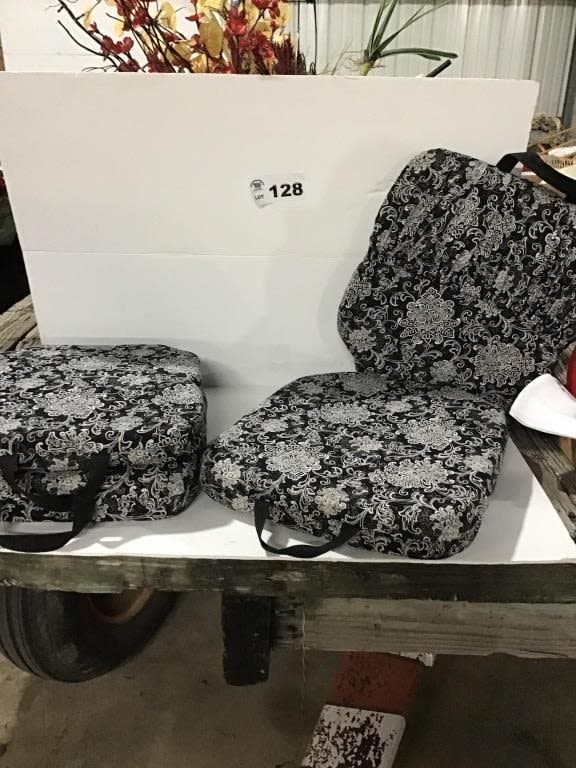 Lot 128: SEAT CUSHIONS