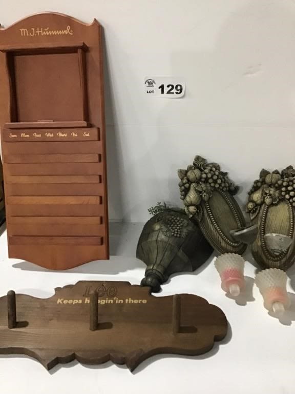 Lot 129: HOME DECOR