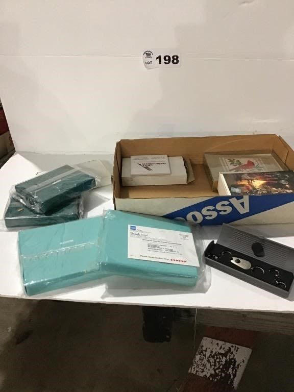 Lot 198: GREETING CARDS, KEY CHAINS