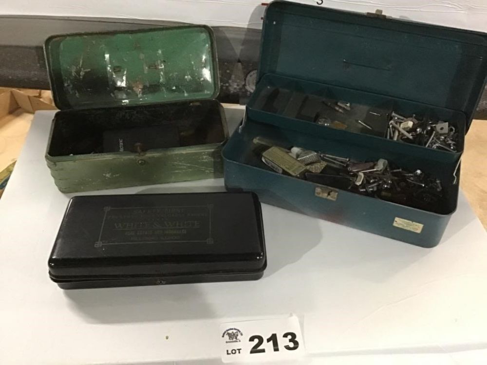 Lot 213: METAL TOOLBOXES