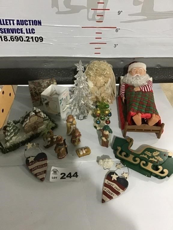 Lot 244: CHRISTMAS DECOR