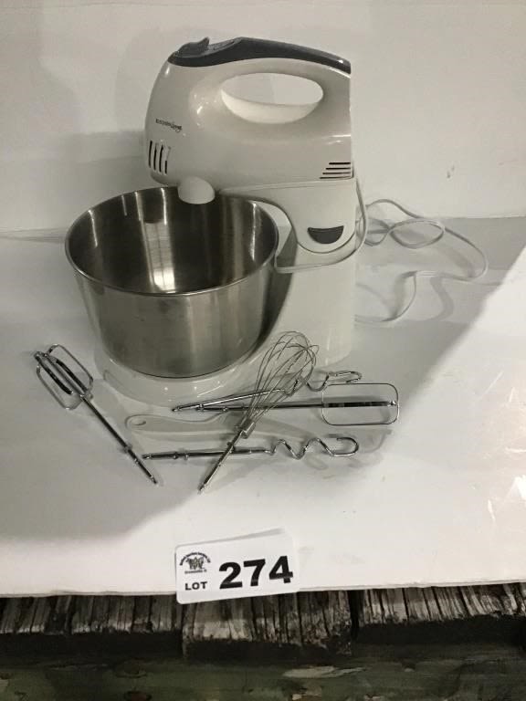 Lot 274: STAND MIXER
