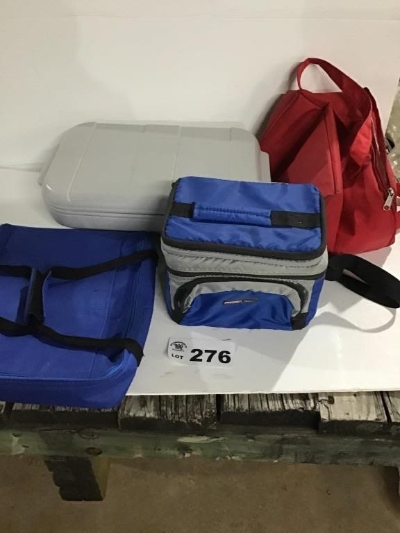 Lot 276: BAKING DISH HOLDERS, COOLER