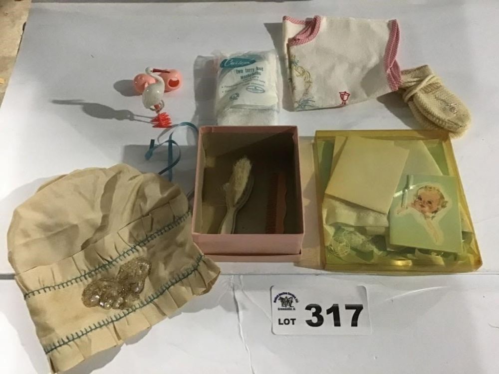 Lot 317: VINTAGE BABY ITEMS