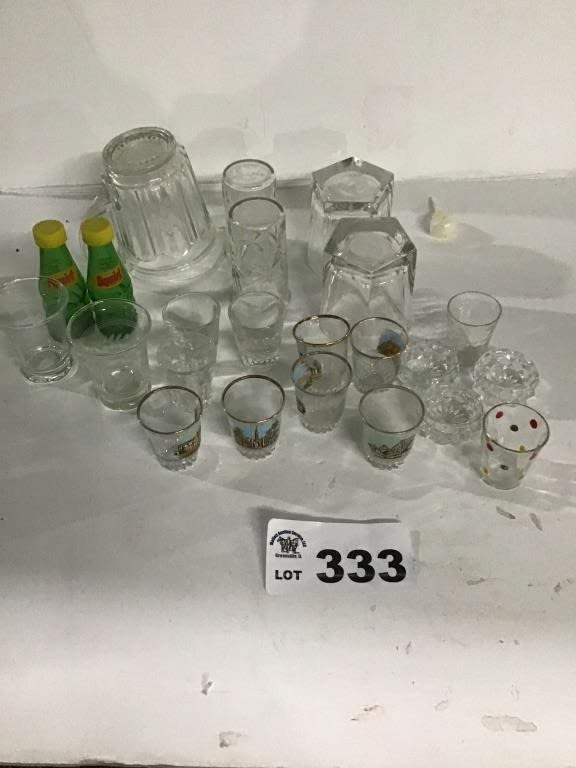 Lot 333: SALT DIP, SHOT GLASSES, SQUIRT S AND P