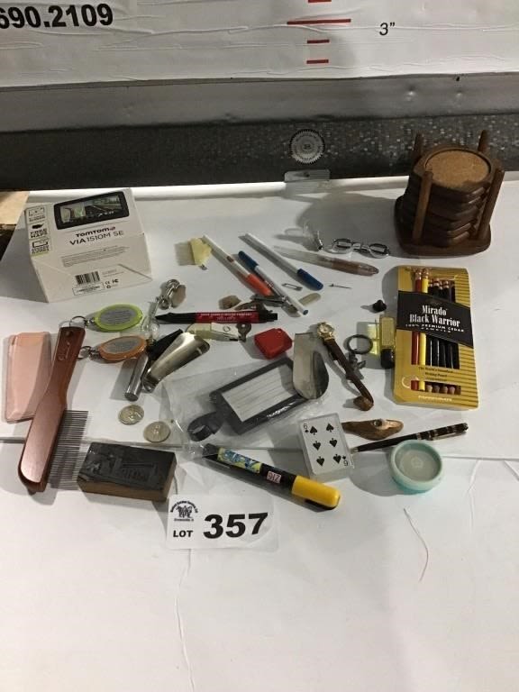 Lot 357: ADVERTISEMENT ITEMS, COINS, PENS, PENCILS,