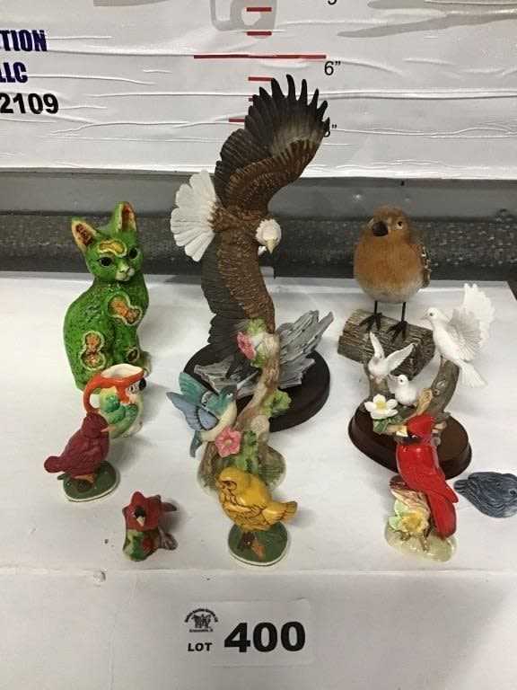 Lot 400: BIRD FIGURINES