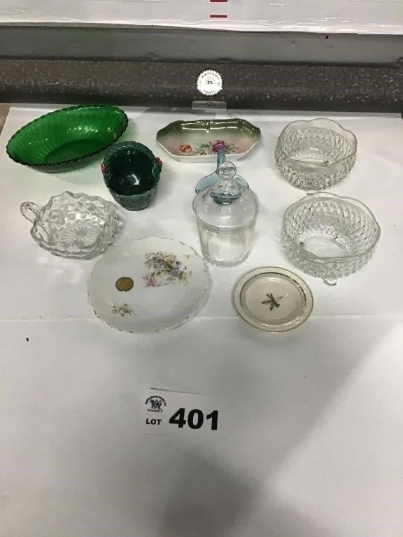 Lot 401: GLASS WARE