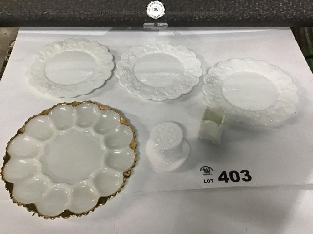 Lot 403: MILK GLASS, FENTON HAT