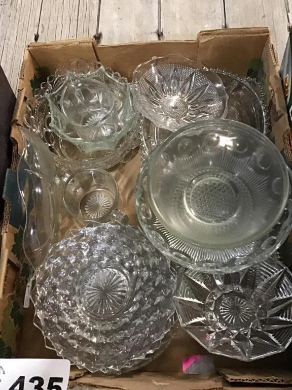Lot 435: GLASSWARE
